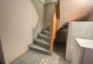 Sonniges Einfamilienhaus mit gepflegtem Garten, Terrasse, Balkon und Doppelgarage