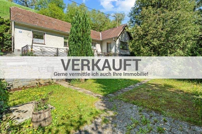 "VERKAUFT - Zauberhaftes Knusperhäuschen mit großem Grundstück "