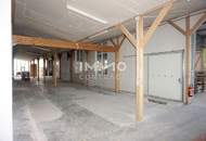 Große Produktionshalle auch beheizbar und Nebentrakt mit 740 m² Nutzfläche (Einfahrtstor 350x470) Industrieboden.