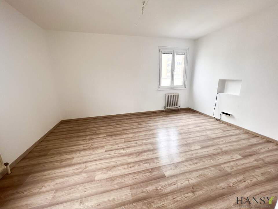 Schöne 4-Zimmer Neubauwohnung im 4.ten Liftstock! Bis zu 4 Schlafzimmer wären möglich!