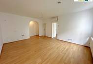 Erstklassig sanierte Altbauwohnung mit Klimaanlage und Balkon!