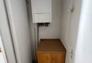 UNBEFRISTET und Nähe Bahnhof - nette 2-Zimmer-Wohnung, separate Küche mit kleinem Essplatz, Gartennutzung