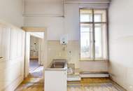 Sanierungsbedürftige Altbauwohnung mit großzügigen 231 m²
