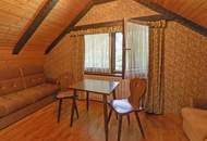 Idyllisches Landhaus in Wohnsiedlung am Waldesrand mitten im Triestingtal, südliches Bergland vor Wien