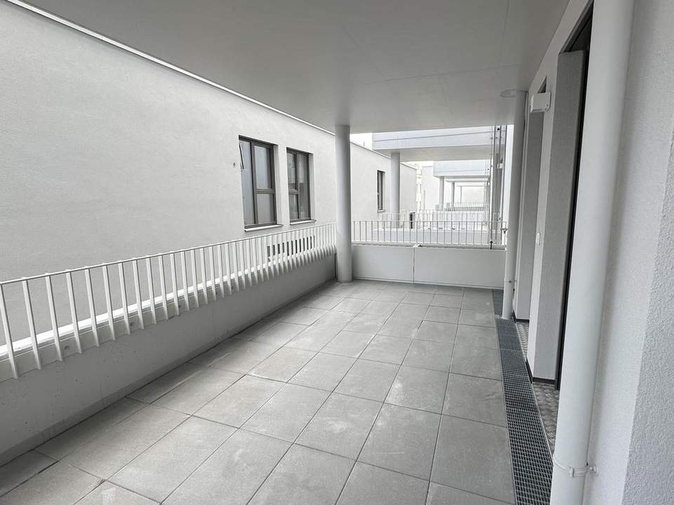 ZU HAUSE DIREKT AN DER U3