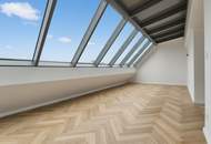 Erstbezug nach Sanierung - Dachgeschossmaisonette mit West-Seitig Terrasse - Klimaanlage vorhanden