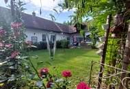 Sehr liebevoll und stilvoll saniertes Bauernhaus mit zwei Ferienappartements