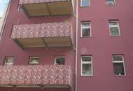 Helle 3-Zimmer-Wohnung mit hofseitigem Balkon