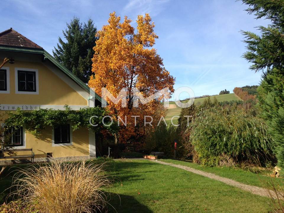 Wienerwaldhof mit Pool im Apfelgarten - 7 Zimmer - 5 bedroom villa 15 km from Vienna