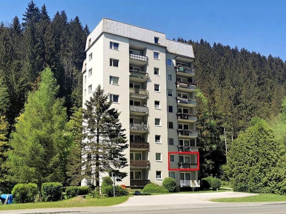 Sofort verfügbare Mietwohnung mit Balkon im 2. Liftstock