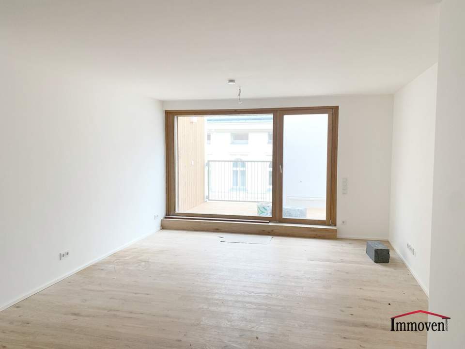 TOPLAGE und ERSTBEZUG: Straßenseitige, moderne 2-Zimmerwohnung mit Terrasse! Besichtigung ab Februar 2025 möglich!