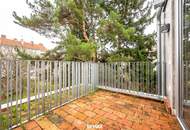 Sanierter Altbau mit modernem Neubau