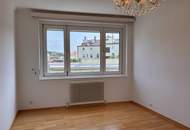 3 ZIMMER + Parkplatz im ZENTRUM!!!