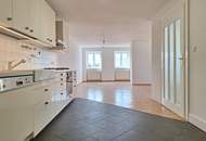 Helles, uneinsehbares Dachgeschoß-Loft in Innenhoflage