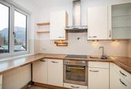 Große Dachgeschosswohnung mit Terrasse u. überdachtem PKW-Stellplatz im Zentrum – großzügig Wohnen über den Dächern