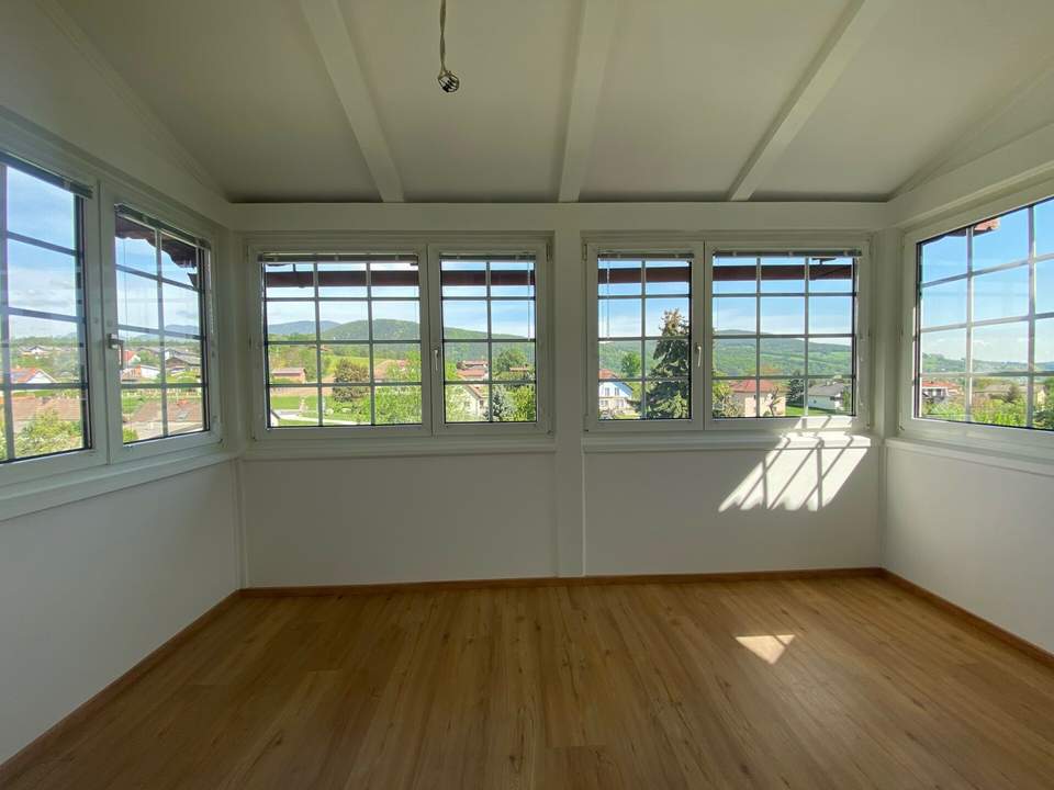 Familienwohnung mit toller Aussicht! Miete inkl. Betriebskosten und Heizungsanteil!