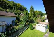 Reizvolles Holzhaus (gedämmt, verputzt) in ruhiger, naturnaher Lage - Neubaupotenzial!