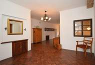 Geschichtsträchtiges Wohnhaus mit großem, uneinsehbarem Garten in Kilb