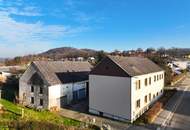 Wohnhaus mit viel Einstellplatz auf großem Baugrund 