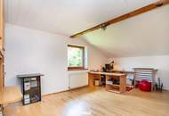 Ein- bis Zweifamilienhaus in zentrumsnaher Lage mit beeindruckendem Bergpanorama!