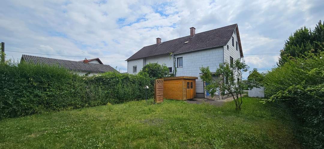 Gemütliche Doppelhaushälfte mit Naturgarten Top 1