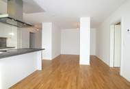 URLAUBSFEELING PUR - 3 Zimmer WHG mit Balkon, Pool und Garage