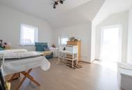 Modernes Niedrigenergie-Einfamilienhaus mit Garten und sonniger Terrasse – ideal für Familien!