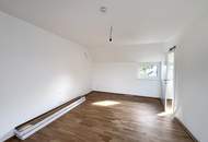 Erstbezug !! Traumhafte Doppelhaushälfte , Wohnkeller mit Garten und 2 Stellplätzen!