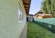 Großzügiges Familiendomizil mit uneinsichtigem Garten, Hallenbad, Sauna und Garage für 2 PKW