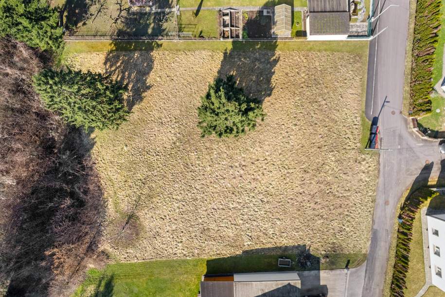Pichling! Charmantes Baugrundstück in schöner Siedlungslage – perfekt für Ihr Eigenheim, Grund und Boden-kauf, 330.000,€, 4030 Linz(Stadt)
