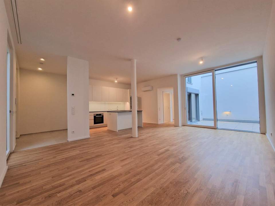 "Reihenhaus" - Wohnung mit kl. Garten und Terrasse - nähe Bahnhof Meidling - AB SEPTEMBER