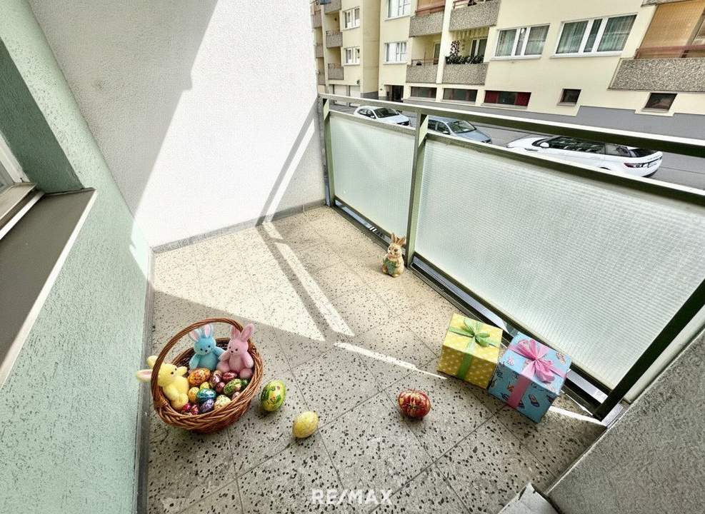 Top Infrastruktur, 2 Loggien, viel Platz!