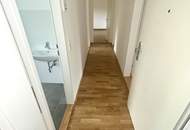 Ein Zuhause zum Verlieben: 4-Zimmer-Wohnung mit sonnigem Grünblick, lichtdurchfluteten Räumen, hochwertig saniertem Badezimmer, großzügiger Küche & viel Platz für Familien!