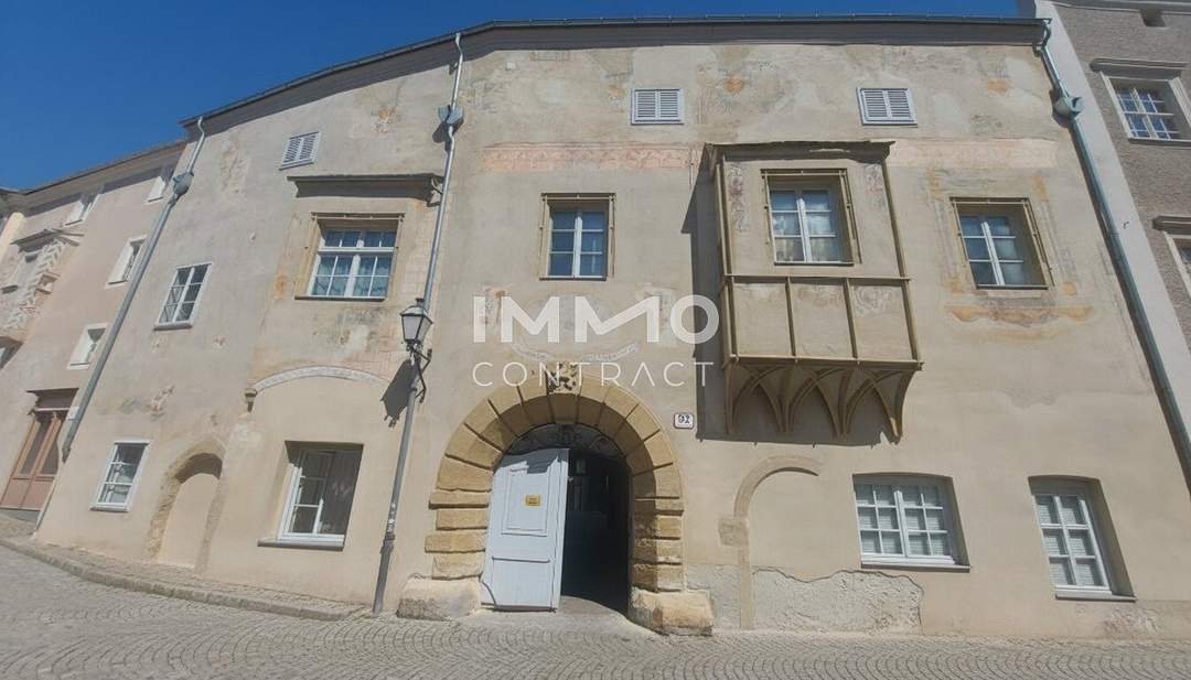 Historisches Zinshaus in Stein an der Donau – 10 vermietete Wohneinheiten