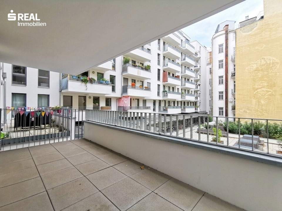 Hofseite Balkonwohnung in der Nußdorfer Straße