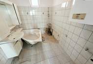 Selbst gestalten! Altbauwohnung mit Renovierungsbedarf in der schönen Hasnerstraße! Perfekte Infrastruktur und Anbindung + Ruhige Fahrradstraße + Balkonanbau möglich! Jetzt zugreifen!