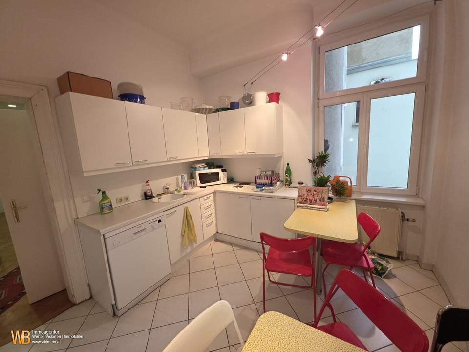 Büro plus Lagereinheit. Bestlage Pelzgasse!