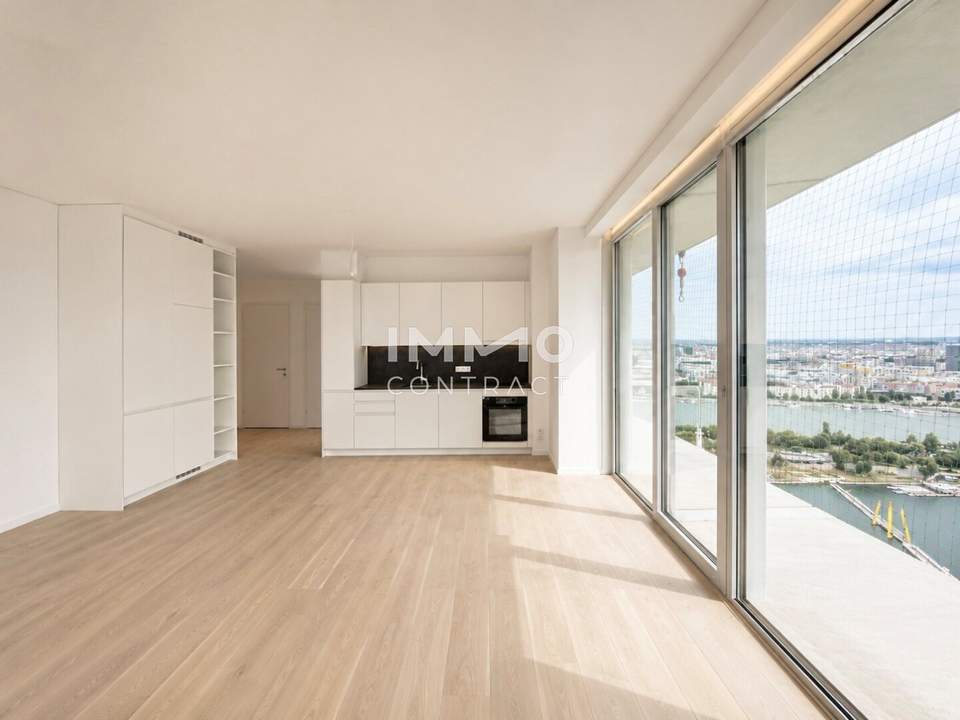 3 Zimmer mit Weitblick und 39m2 Loggia: U1 Donauinsel - DC2 Tower