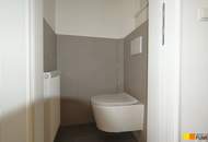 Sanierte 2 Zimmer-Altbauwohnung mit Balkon