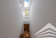 Stadtnahe High-End Villa mit unverbaubarem Naturblick & Infinity-Pool!