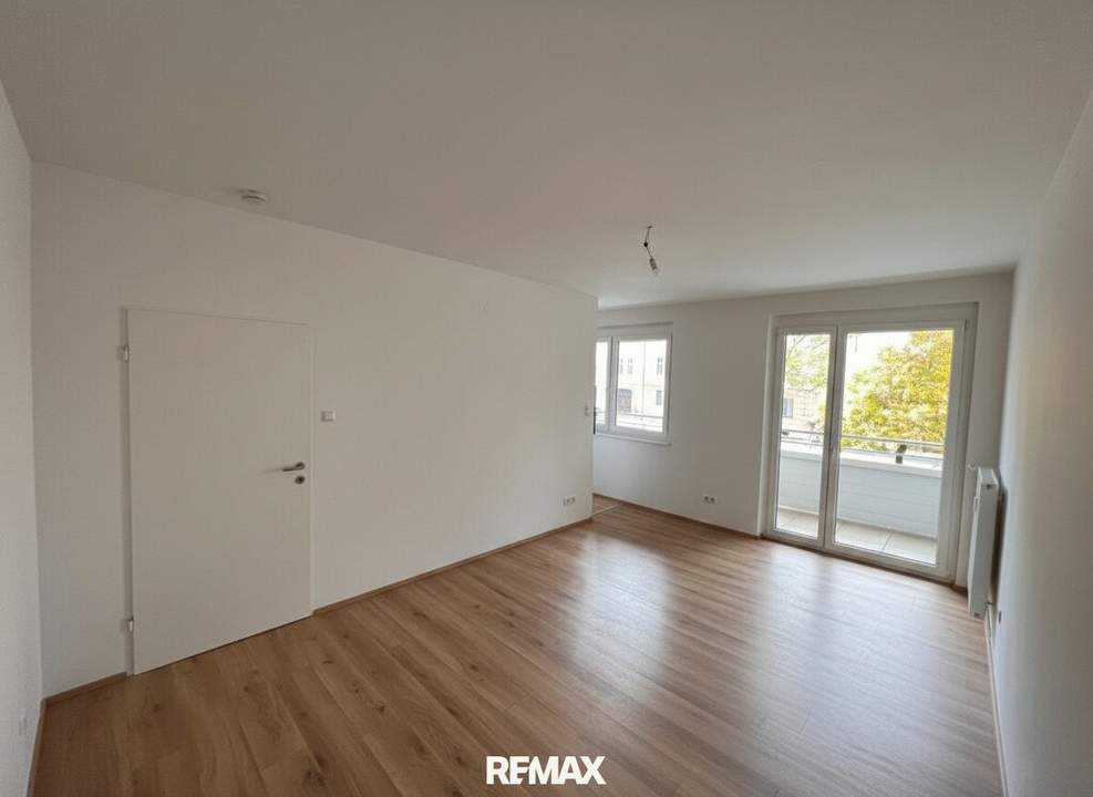 Zur Miete: Gepflegte 2-Zimmer-Wohnung mit Loggia in der Innenstadt
