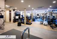 Modernes Luxusrefugium mit 5 Zimmern, großem Outdoor-Pool und Wellnessbereich