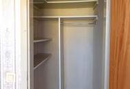 Sanierungsbedürftige 3-Zimmer-Eigentumswohnung mit Balkon, Loggia und Garage