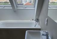 Helle 2-Zimmer-DG-Wohnung im jungen Neubau mit Westterrasse & Klimaanlage – nur 5 Min. Fußweg zur U6 - ab 1.11. / 1.12.26