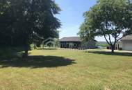 Der Hit für Großfamilien, Autoliebhaber usw. in Jennersdorf