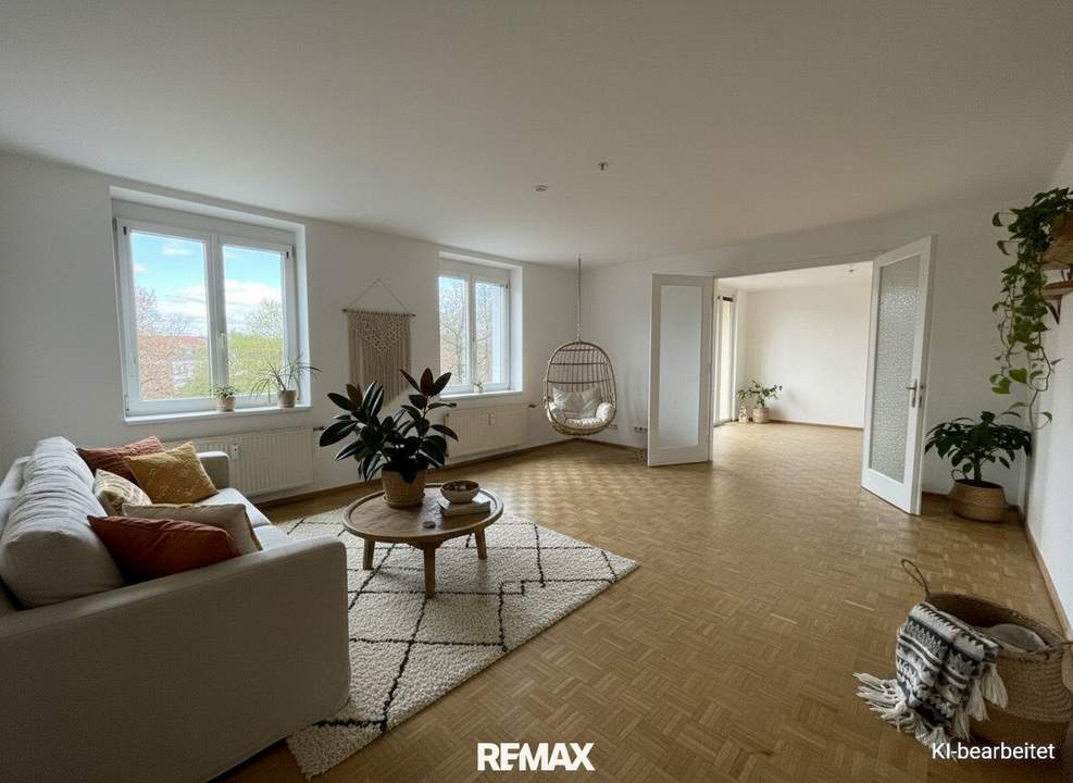 Neuer Preis: 4,5-Zimmer-Wohnung mit Loggia und Balkon in zentraler Lage