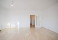 WUNDERSCHÖNE 4-ZIMMER-WOHNUNG MIT SONNIGER LOGGIA