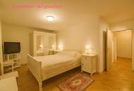 Großzügige und helle Wohnung in Toplage mit zwei Terrassen!