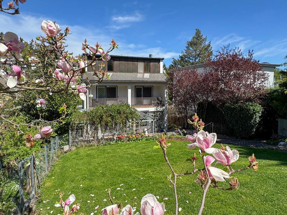 Fantastisches Einfamilienhaus mit Indoorpool und Sauna in Döblinger Villengegend