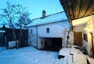 Historischer Dreiseithof in Weißenalbern mit Nebengebäuden und Entwicklungspotenzial